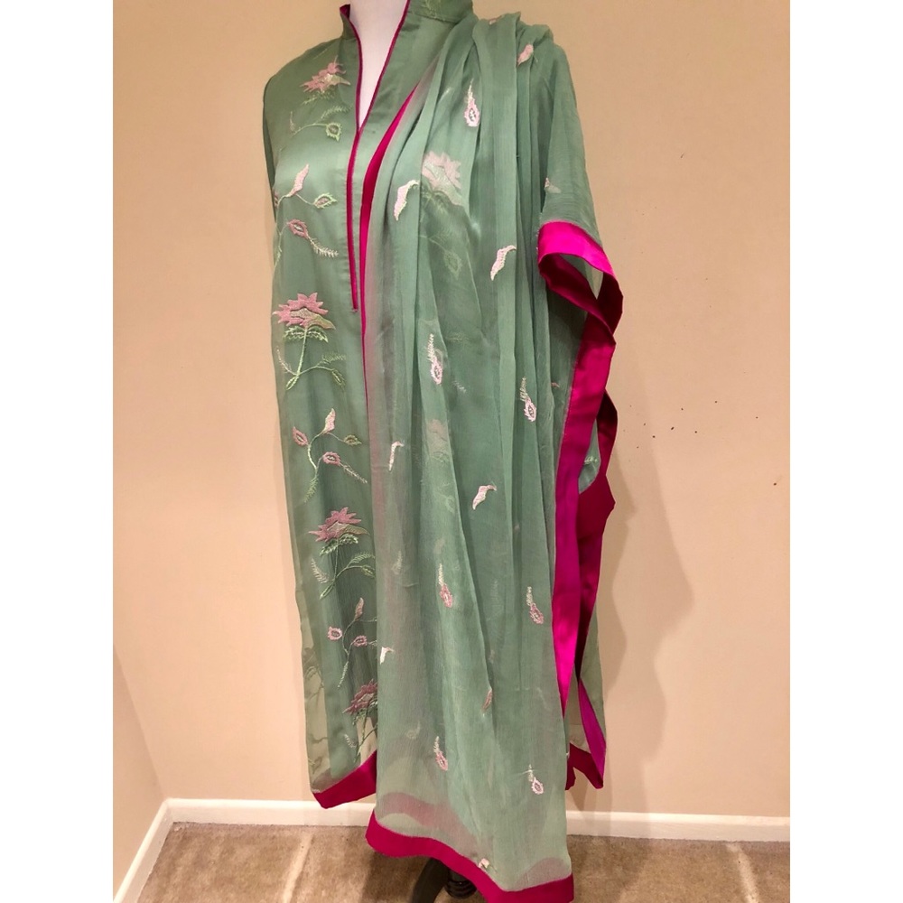 Wedding and Party Wear Dress Chiffon Salwar Kameez